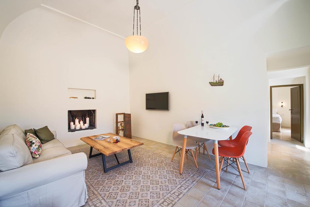 Mantilida Villa Emporio  Zewnętrze zdjęcie
